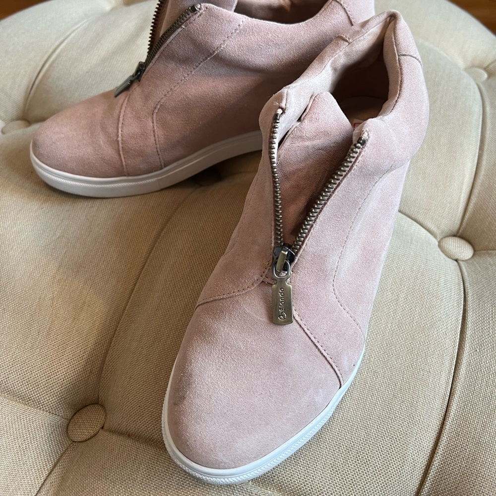 Blondo weatherproof pink ankle boot